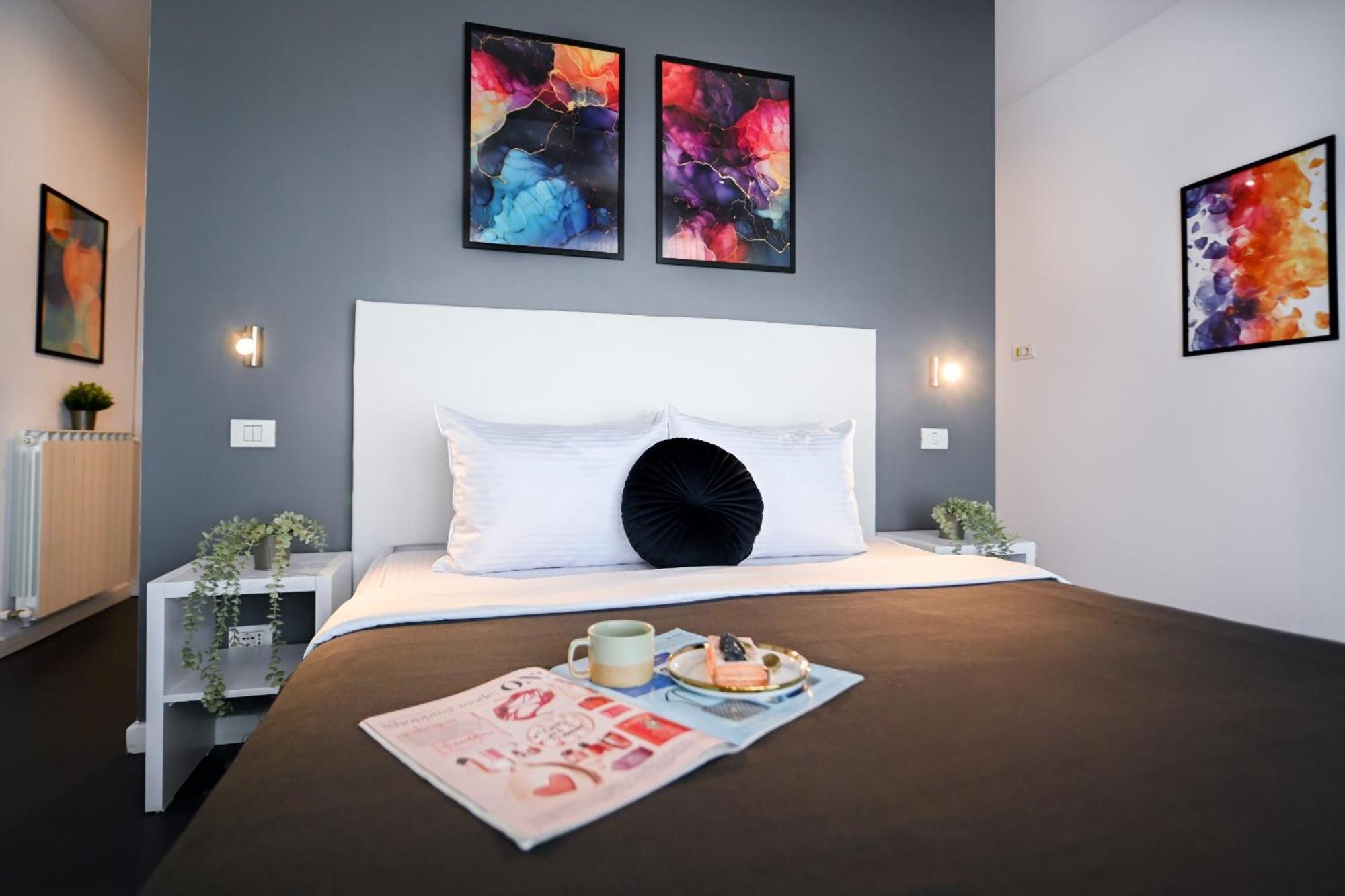 Urban Paradise - Modern Central Accommodation Bucarest Chambre photo