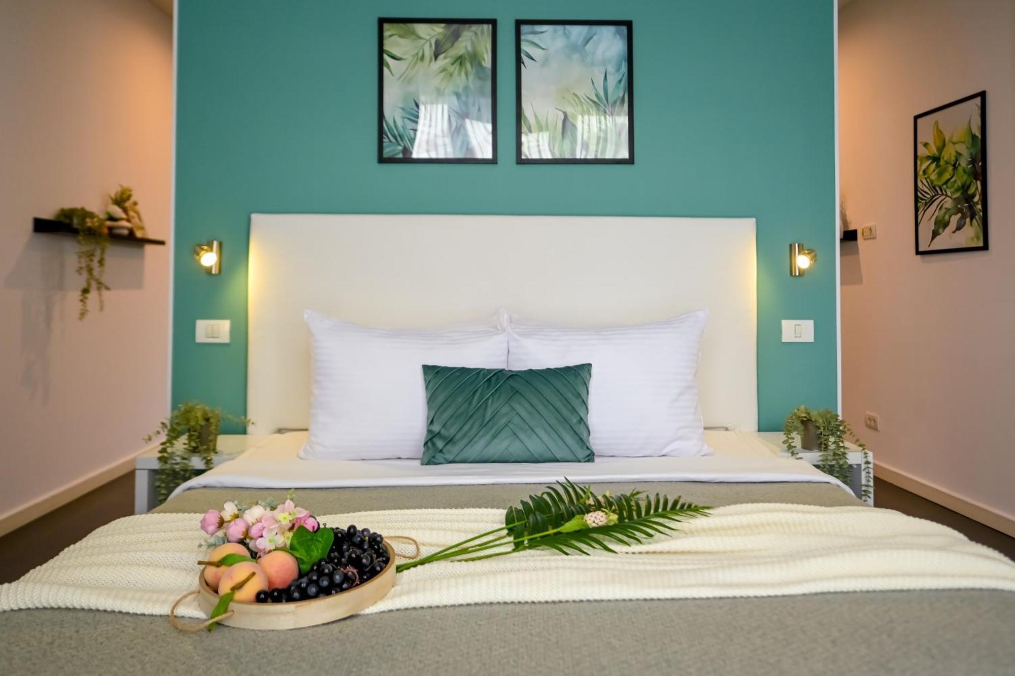 Urban Paradise - Modern Central Accommodation Bucarest Extérieur photo