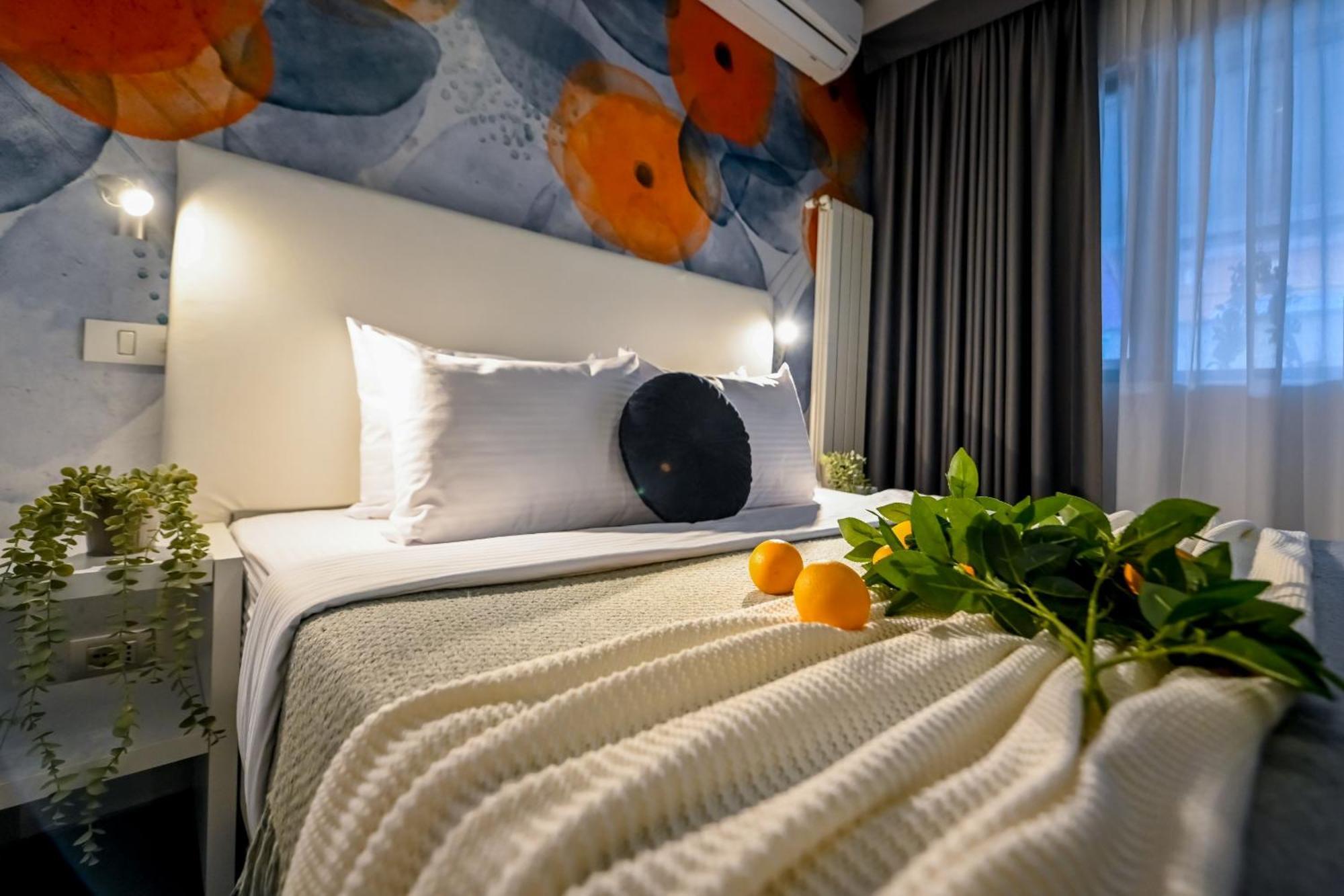 Urban Paradise - Modern Central Accommodation Bucarest Chambre photo